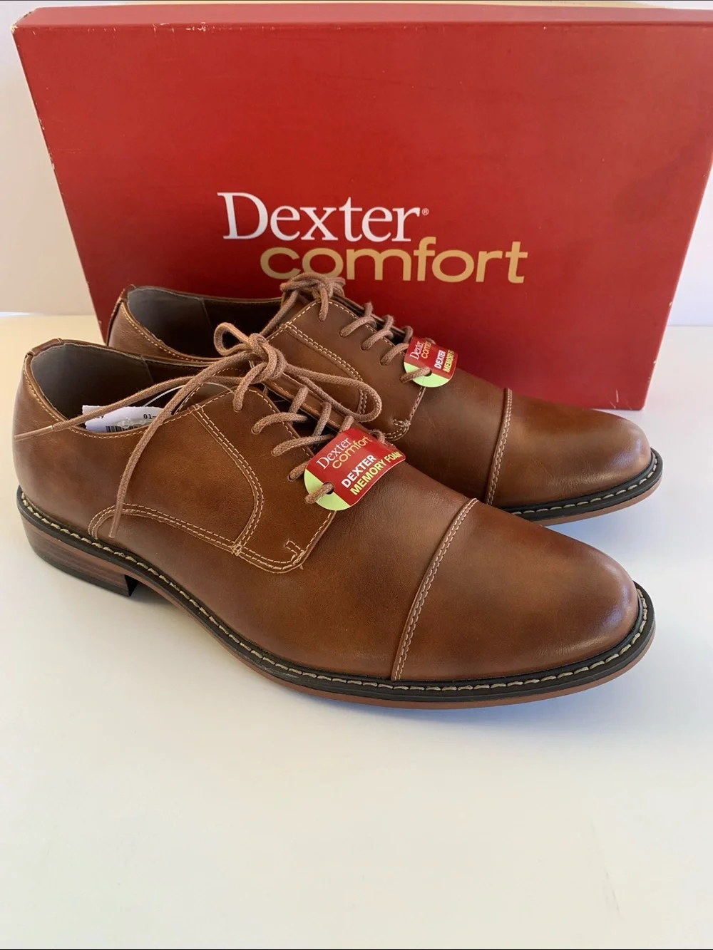 Dexter  Menś Cognac  Shoes with Memory Foam Size 9.5
